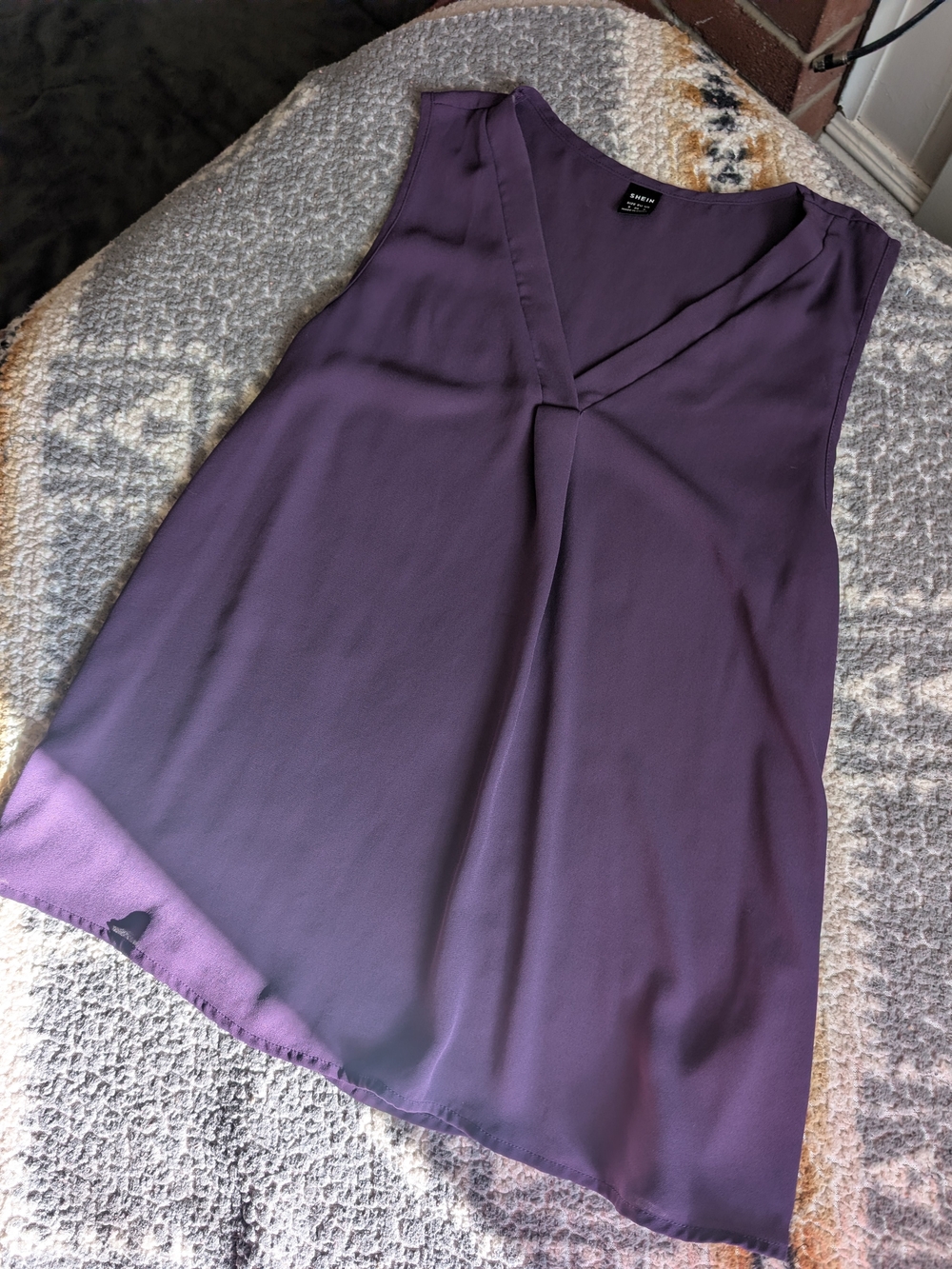Sleeveless V-Neck Purple Blouse